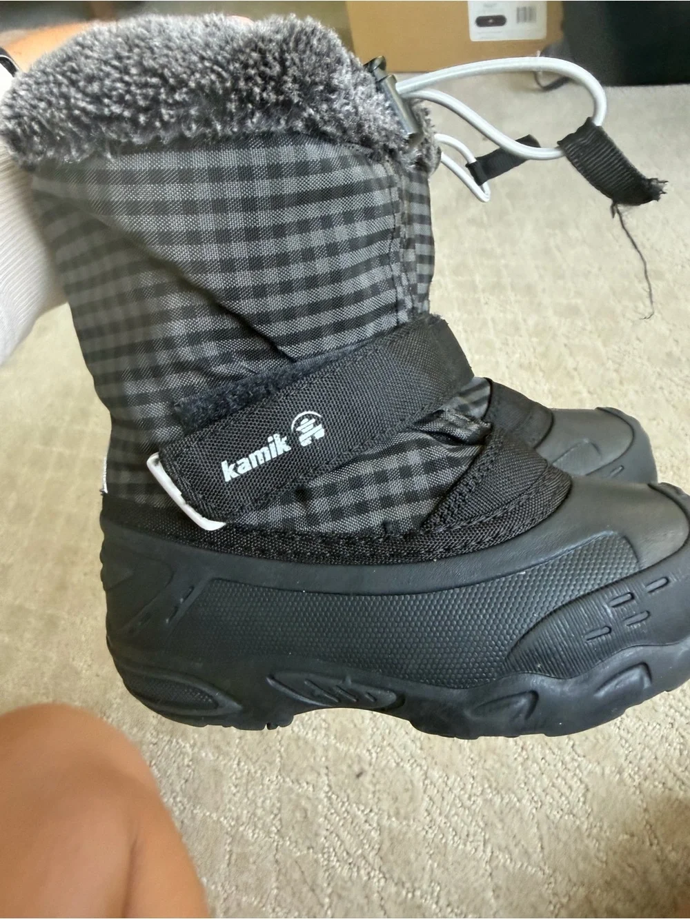 Kamik Toddler Black Plaid Insulated Winter Boots in Size 9C/26
